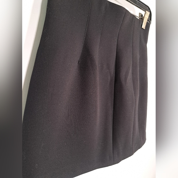 Black short pleated business casual skirt - Picture 2 of 7
